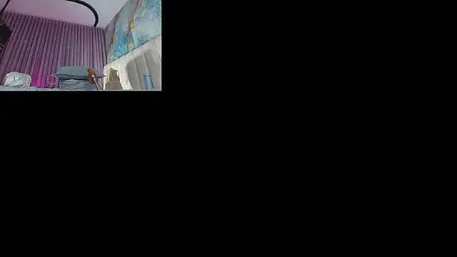 britanyy  online show from April 27, 3:25 am