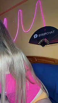 -veranito- online show from June 7, 3:02 am