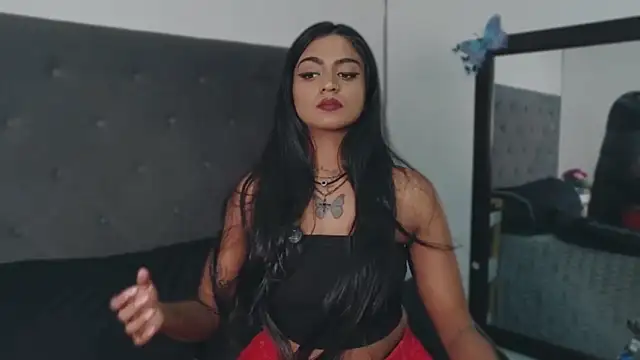 Delilah Blazee online show from June 7, 7:53 pm