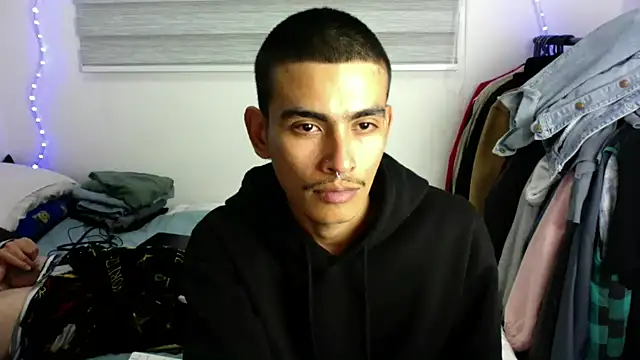 Snapshot of sorry-mom69 chatting on October 16, 3:31 am sorry-mom69 online show from October 16, 3:31 am