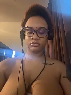 nickytheehawtie online show from March 4, 2:23 pm