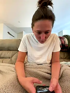 triple34D online show from September 9, 4:29 pm