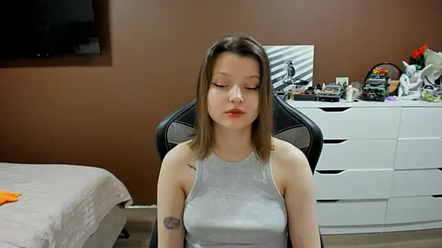 SoniNesti online show from March 18, 2:44 pm