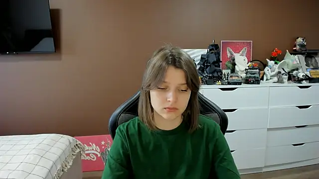 SoniNesti online show from July 29, 2:39 pm