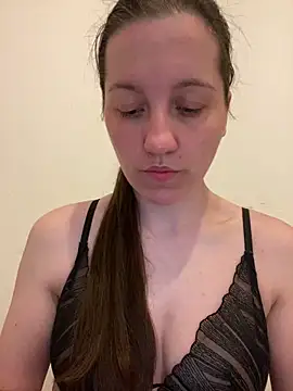 Nicole-Ray online show from May 3, 4:54 pm