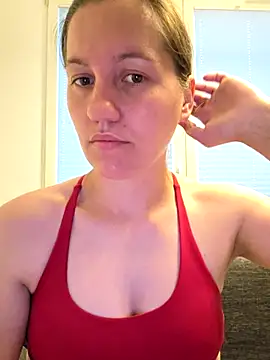 Nicole-Ray online show from July 8, 7:05 pm