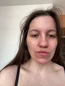 Nicole-Ray online show from April 18, 10:07 am