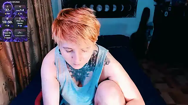 Marieblueeyes online show from November 11, 2:07 am