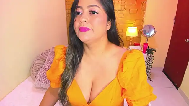 Julia Haye online show from June 21, 3:43 am