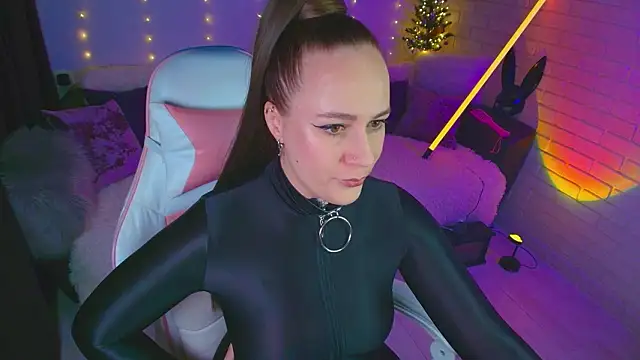 pepper cat  online show from March 22, 6:58 pm