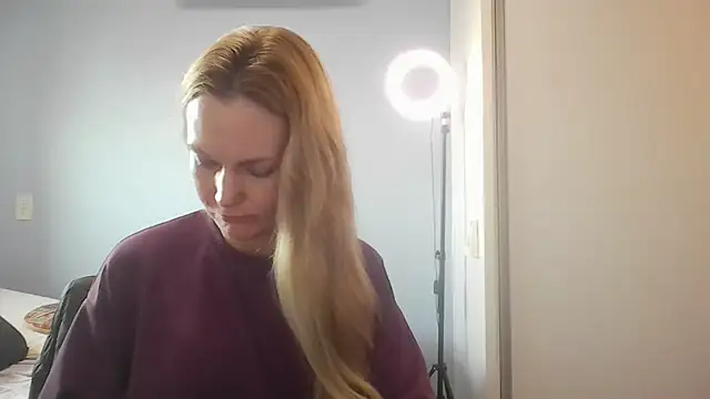Annylove1 online show from August 3, 10:54 am