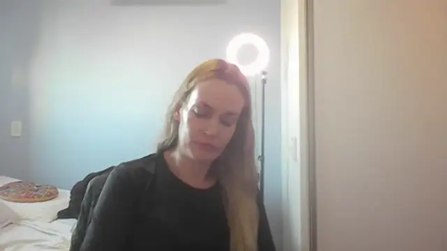 Annylove1 online show from July 23, 10:56 am