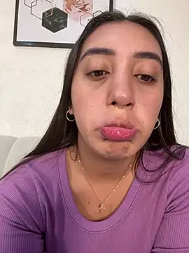 Hannahoff online show from June 6, 2:18 am