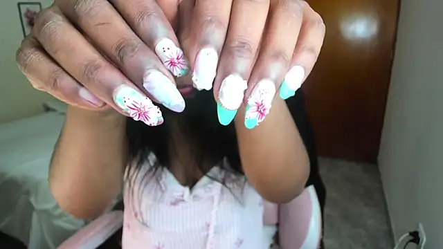 charlott7 online show from February 1, 1:43 pm