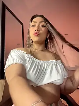 Im sophiie online show from February 19, 7:08 am