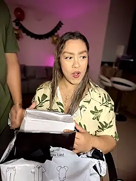 Im sophiie online show from January 8, 6:39 am