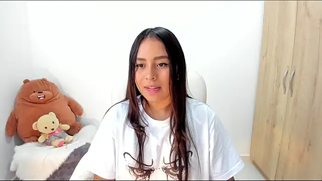 Ciara8 online show from March 5, 8:15 pm