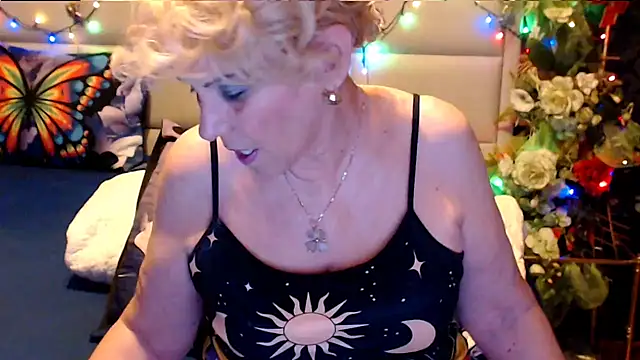 HappyWomanOn online show from November 4, 8:14 pm