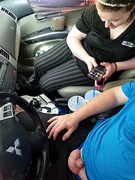 Hotredheadandtoungelasher online show from March 1, 4:50 pm