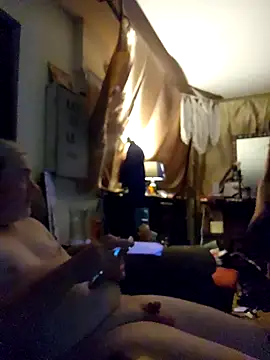 Hotredheadandtoungelasher online show from November 6, 3:12 am