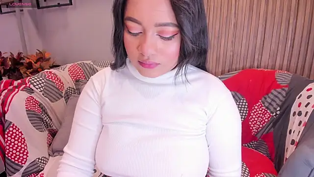 Sariitaa  online show from November 27, 3:26 pm