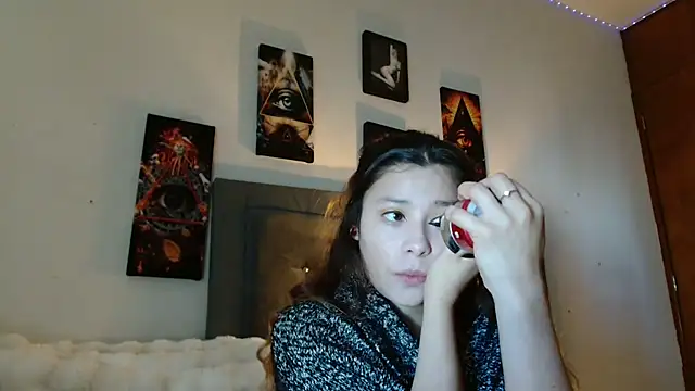 3littleschoolteens online show from January 10, 8:35 pm