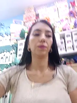 LunaZambrano online show from February 19, 7:46 pm