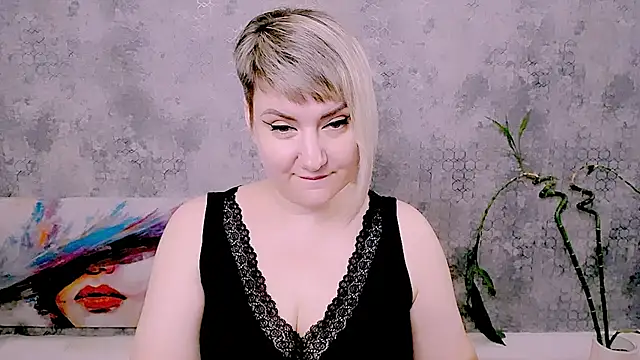 Djullia online show from July 4, 6:20 am