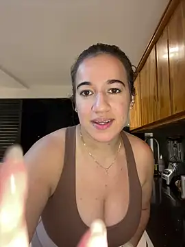 Antonellachic73 online show from July 22, 12:00 am