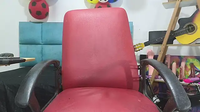 chirlleyy online show from July 12, 1:45 pm