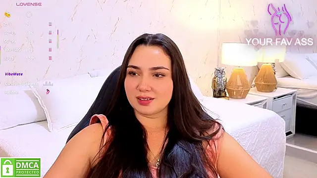 Snapshot of ava_blue chatting on September 12, 8:05 pm ava blue online show from September 12, 8:05 pm
