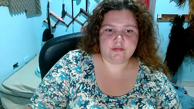 Snapshot of squirt322bbw chatting on September 25, 12:43 am squirt322bbw online show from September 25, 12:43 am