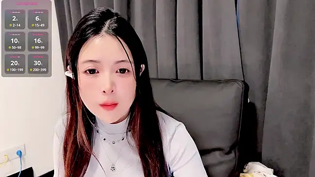 candy-yiyi online show from March 25, 2:06 am