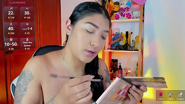 eymy-hadid online show from September 15, 3:31 pm