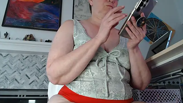 AuroraWillows online show from July 4, 11:00 pm