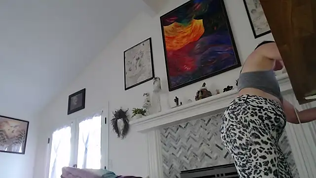 AuroraWillows online show from November 18, 5:03 pm