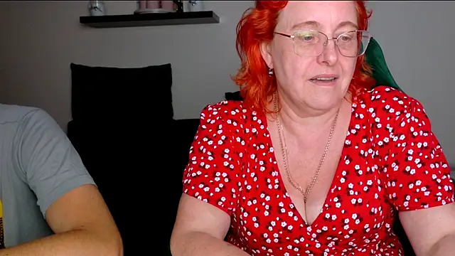 JoannaAndNeighbour online show from July 24, 1:42 pm