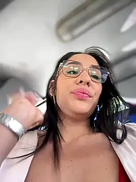 Snapshot of __IRIS__ chatting on September 9, 2:50 pm IRIS online show from September 9, 2:50 pm