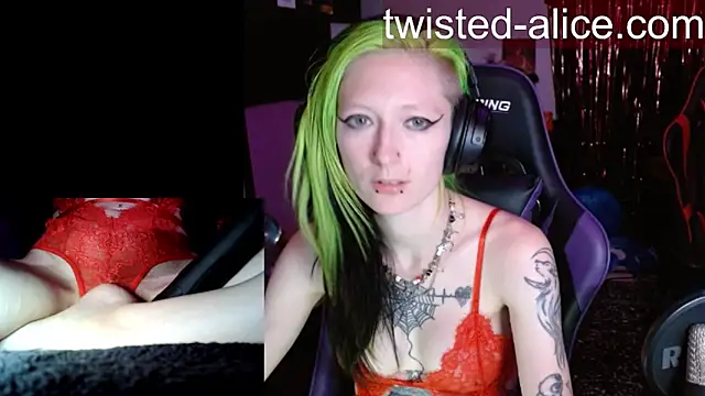 alicewonder09 online show from July 5, 5:24 am