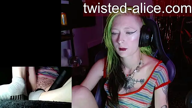 alicewonder09 online show from July 22, 3:07 am