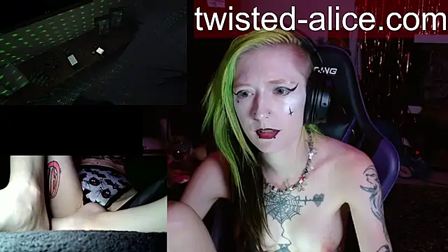 alicewonder09 online show from August 1, 3:30 am