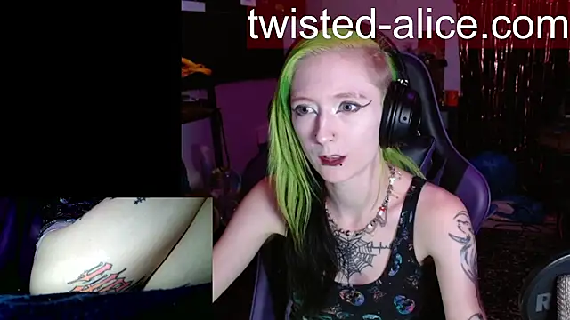 alicewonder09 online show from July 8, 3:31 am