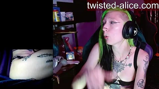 alicewonder09 online show from June 20, 3:21 am