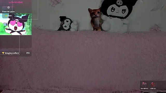 t0riayun0 online show from March 5, 9:21 pm