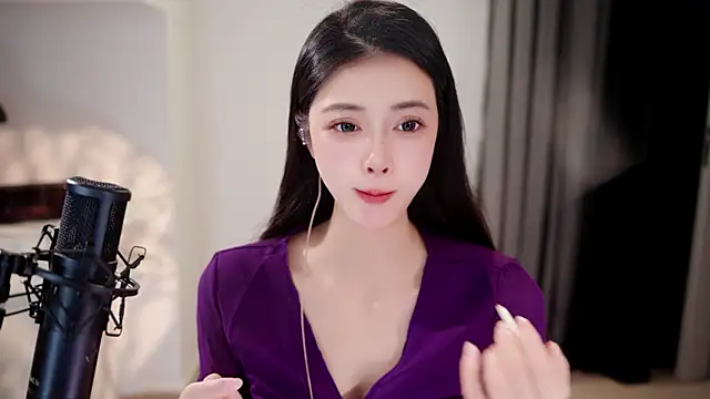 Ocean--Lili online show from June 22, 2:14 pm