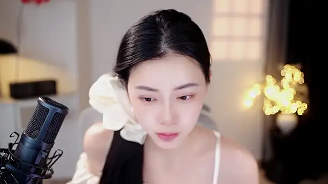 Ocean--Lili online show from July 12, 2:29 pm