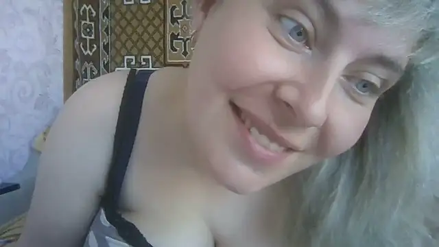 Diana Britt online show from May 21, 7:28 am