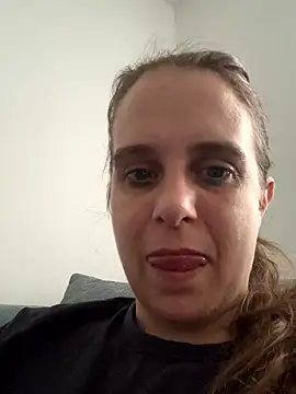 Chantalee online show from June 12, 5:59 am