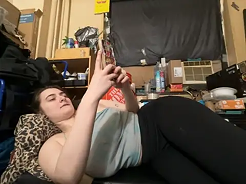 Snowbunnycake 131 online show from May 3, 8:23 pm