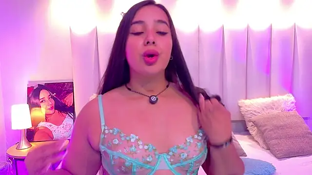 ValenScott1 online show from July 23, 12:13 pm